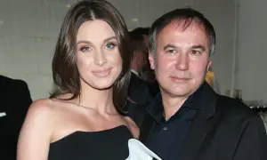 Julia Kamińska z partnerem, który jest jej mężem, na evencie.