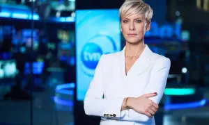 Gwiazda TVN w białej marynarce, z logo stacji w tle. Czy to początek jej kariery na Instagramie, bo przestała grać w filmach?