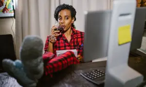 Szkoła VOD: Jak skutecznie uczyć się online? Najlepsze kursy