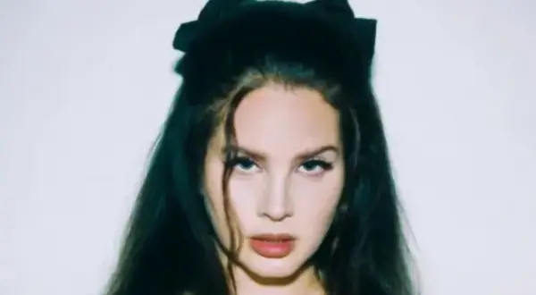 Czy Lana Del Rey ma dzieci? Prawda o jej macierzyństwie i plotkach