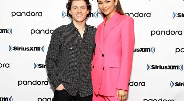 Zendaya nie jest w ciąży – poznaj prawdę o plotkach i jej związku.