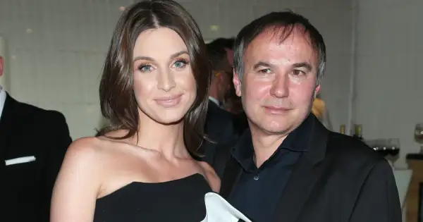 Julia Kamińska z partnerem, który jest jej mężem, na evencie.