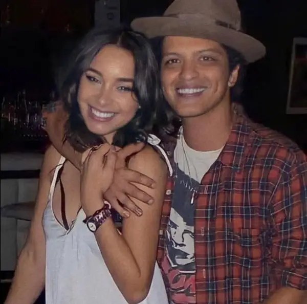 Bruno Mars i Jessica Caban - ich związek, trudności i przyszłość
